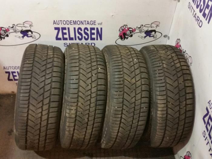 Toyota RAV4 2.0 D-4D 16V 4x4 Sloopvoertuig (2003)