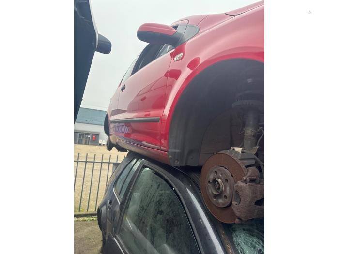 Volkswagen Fox 1.2 Sloopvoertuig (2006, Rood)