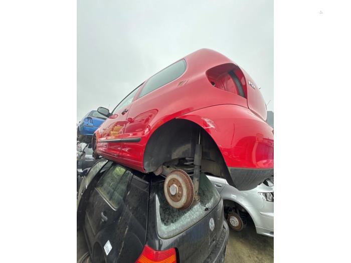 Volkswagen Fox 1.2 Sloopvoertuig (2006, Rood)