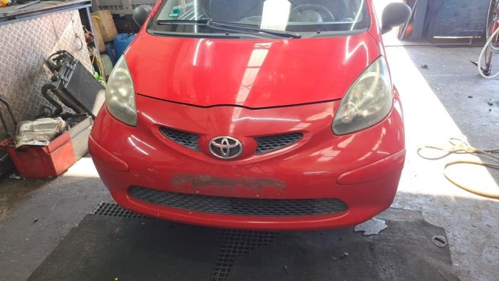 Toyota Aygo 1.0 12V VVT-i Sloopvoertuig (2006, Rood)