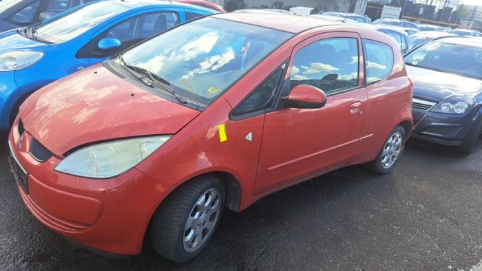 Mitsubishi Colt 1.3 16V Sloopvoertuig (2006, Rood)