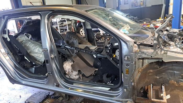 Skoda Superb Combi 1.5 TSI iV Sloopvoertuig (2024, Grijs)