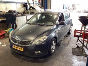 Kia Cee'd Sporty Wagon 1.6 CVVT 16V Sloopvoertuig (2010, Grijs)