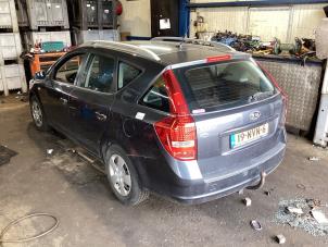 Kia Cee'd Sporty Wagon 1.6 CVVT 16V Sloopvoertuig (2010, Grijs)