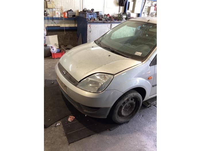 Ford Fiesta 5 1.3 Sloopvoertuig (2005, Grijs)
