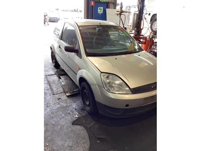 Ford Fiesta 5 1.3 Sloopvoertuig (2005, Grijs)