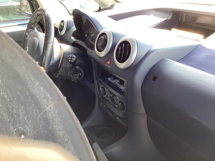 Peugeot 1007 1.4 Sloopvoertuig (2006, Zwart)