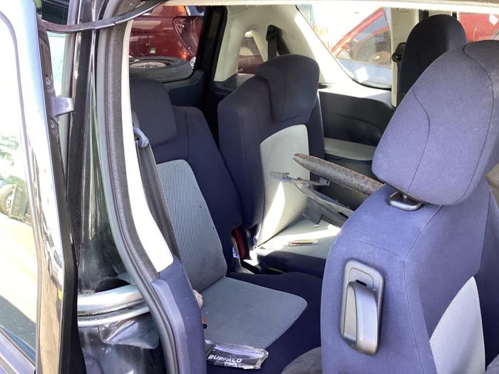 Peugeot 1007 1.4 Sloopvoertuig (2006, Zwart)
