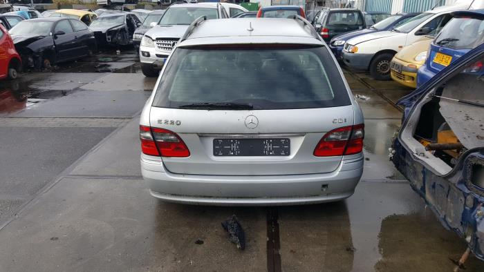 Mercedes E Combi 2.2 E-220 CDI 16V Sloopvoertuig (2008, Zilver)