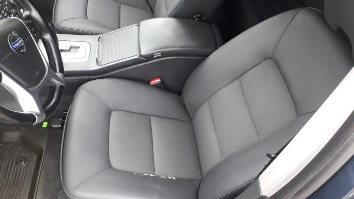 Volvo V70 2.5 FT 20V Sloopvoertuig (2010, Blauw)