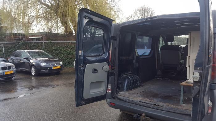 Opel Vivaro 1.9 DI Sloopvoertuig (2002, Blauw)