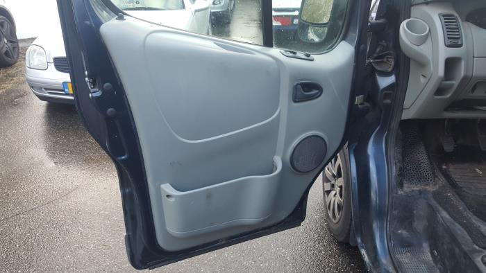 Opel Vivaro 1.9 DI Sloopvoertuig (2002, Blauw)