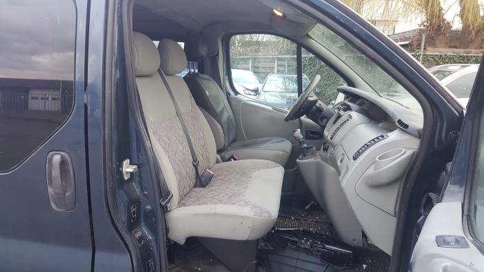 Opel Vivaro 1.9 DI Sloopvoertuig (2002, Blauw)