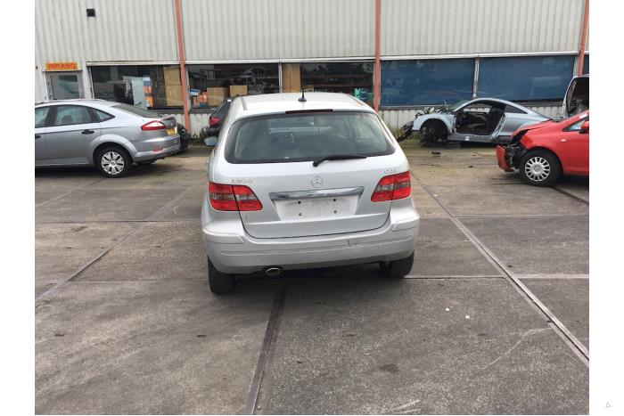 Mercedes B 2.0 B-200 CDI 16V Sloopvoertuig (2005, Zilver)