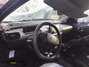 Citroen C4 Cactus 1.2 PureTech 110 12V Sloopvoertuig (2015, Grijs)