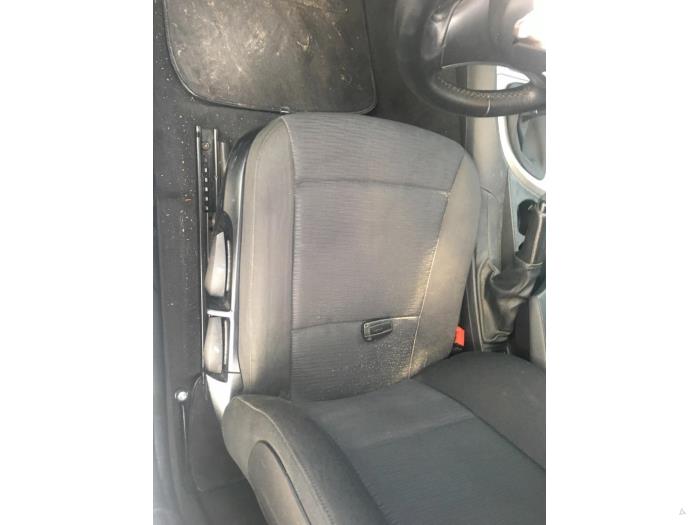 BMW 1 serie 116d 16V Sloopvoertuig (2011, Wit)