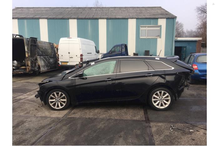 Hyundai i40 CW 1.7 CRDi 16V Sloopvoertuig (2012, Zwart)