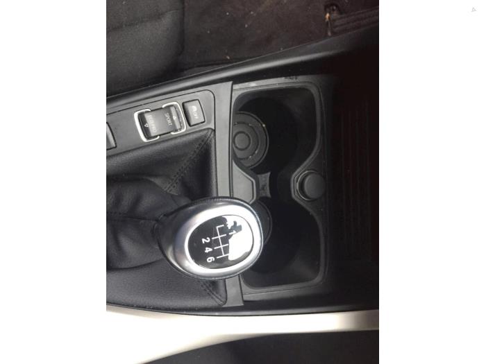 BMW 1 serie 118i 1.5 TwinPower 12V Sloopvoertuig (2016, Staal, Metallic, Zilver)