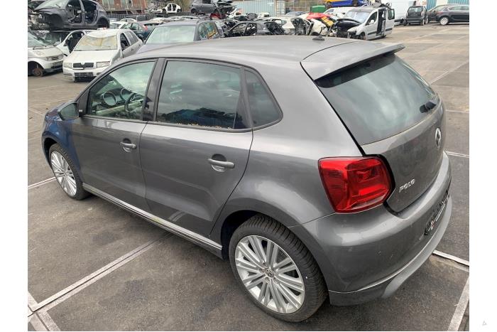 Volkswagen Polo V 1.0 12V BlueMotion Technology Sloopvoertuig (2015, Metallic, Grijs)