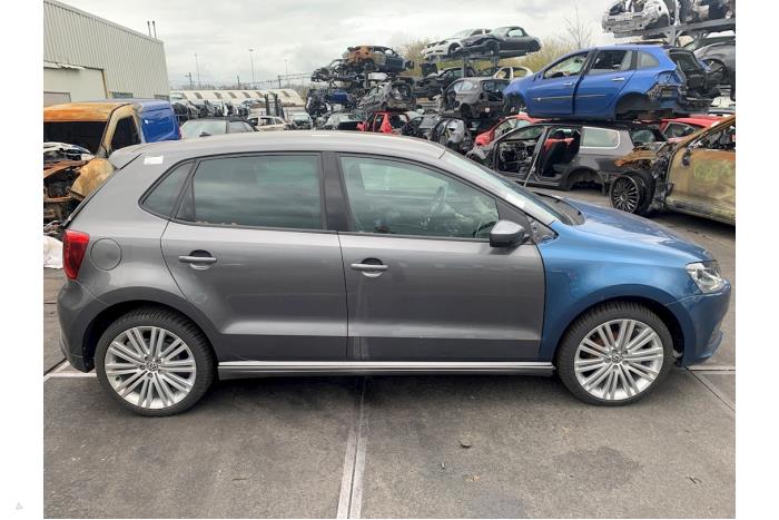 Volkswagen Polo V 1.0 12V BlueMotion Technology Sloopvoertuig (2015, Metallic, Grijs)
