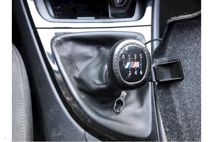 BMW 1 serie 118i 16V Sloopvoertuig (2007, Titanium, Metallic, Zilver)