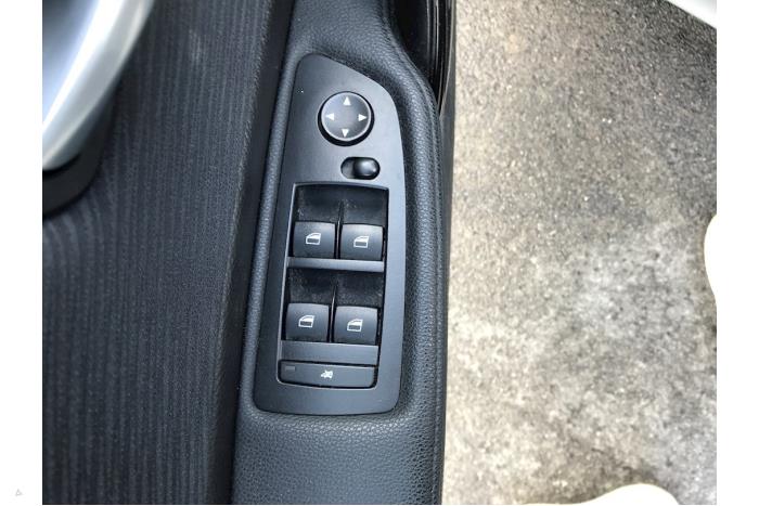 BMW 1 serie 118i 16V Sloopvoertuig (2007, Titanium, Metallic, Zilver)