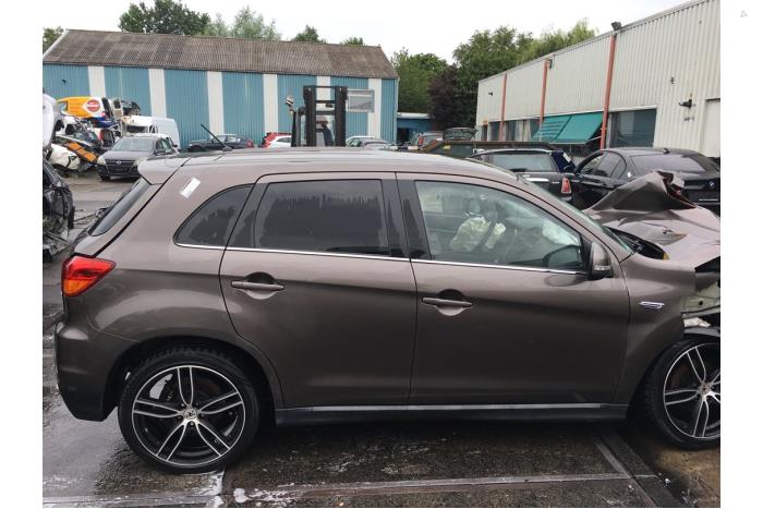 Mitsubishi ASX 1.8 DI-D HP MIVEC 16V Sloopvoertuig (2010, Metallic, Bruin, Graniet)