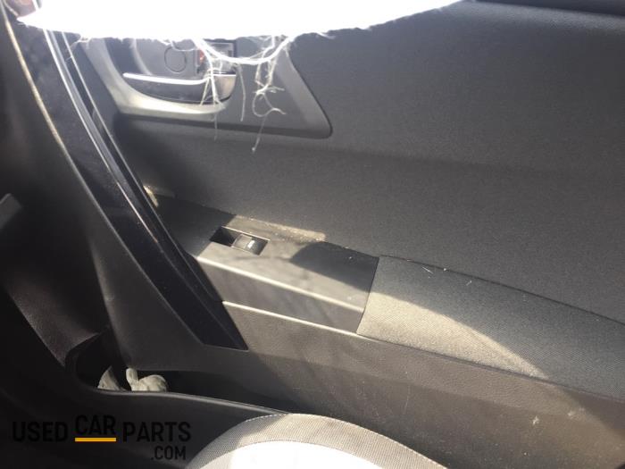 Toyota Auris Touring Sports 1.2 T 16V Sloopvoertuig (2015, Metallic, Zilver)