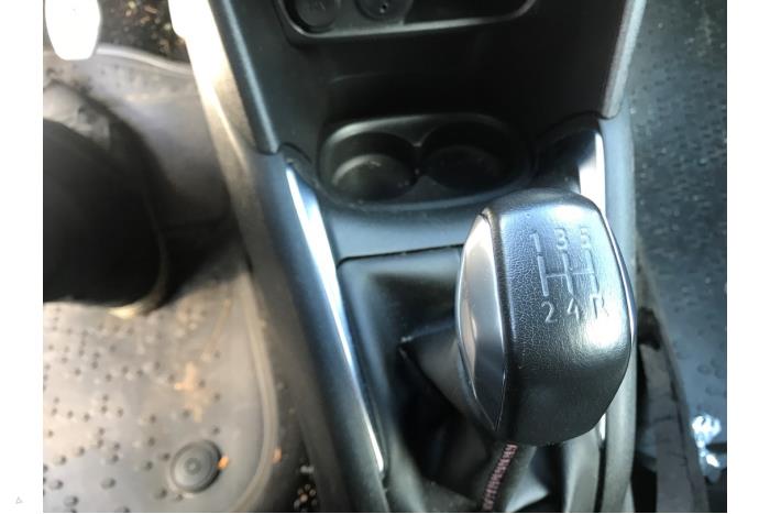 Peugeot 208 I 1.6 Vti 16V Sloopvoertuig (2014, Lila, Paars, Violet)