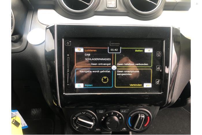 Suzuki Swift 1.2 Dual Jet 16V Sloopvoertuig (2019, Zwart)