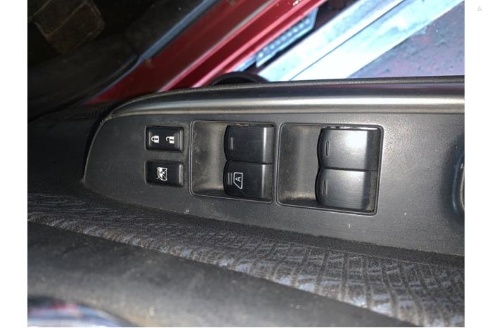 Nissan Note 1.5 dCi 90 Sloopvoertuig (2014, Rood)