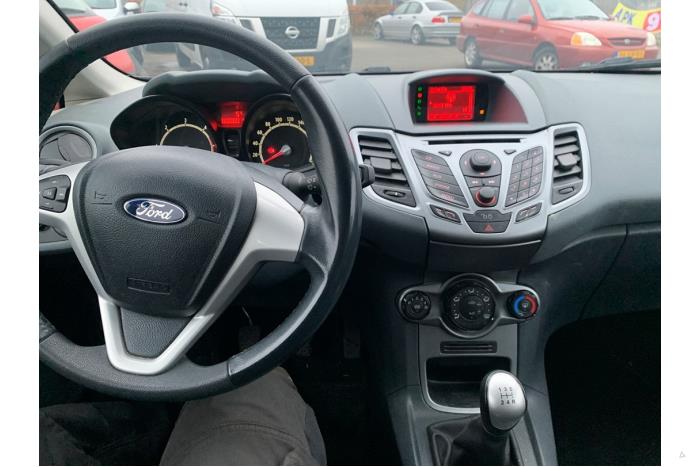 Ford Fiesta 6 1.6 TDCi 16V 95 Sloopvoertuig (2010, MIDNIGHT SKY)