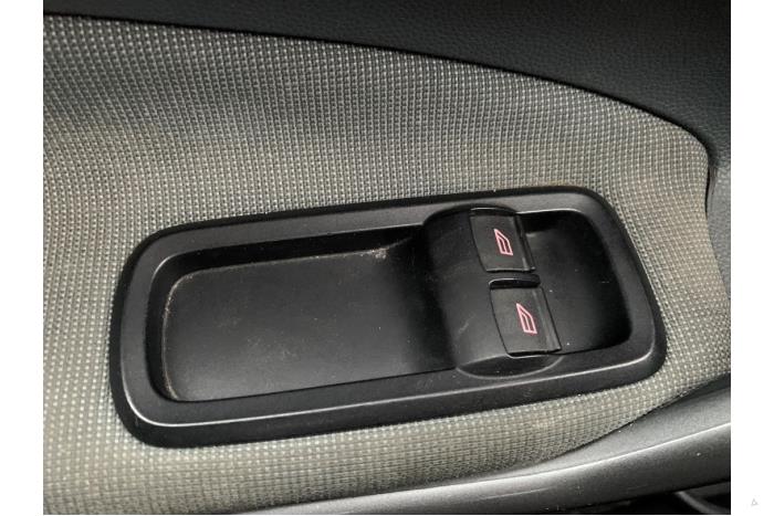 Ford Fiesta 6 1.6 TDCi 16V 95 Sloopvoertuig (2010, MIDNIGHT SKY)