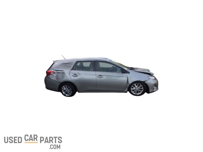 Toyota Auris Touring Sports 1.6 Dual VVT-i 16V Sloopvoertuig (2013, Titanium, Metallic, Zilver)