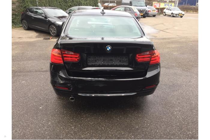 BMW 3 serie 318d 2.0 16V Sloopvoertuig (2012, Zwart)