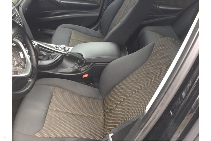 BMW 3 serie 318d 2.0 16V Sloopvoertuig (2012, Zwart)