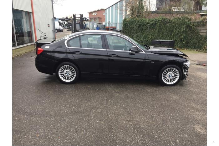BMW 3 serie 318d 2.0 16V Sloopvoertuig (2012, Zwart)