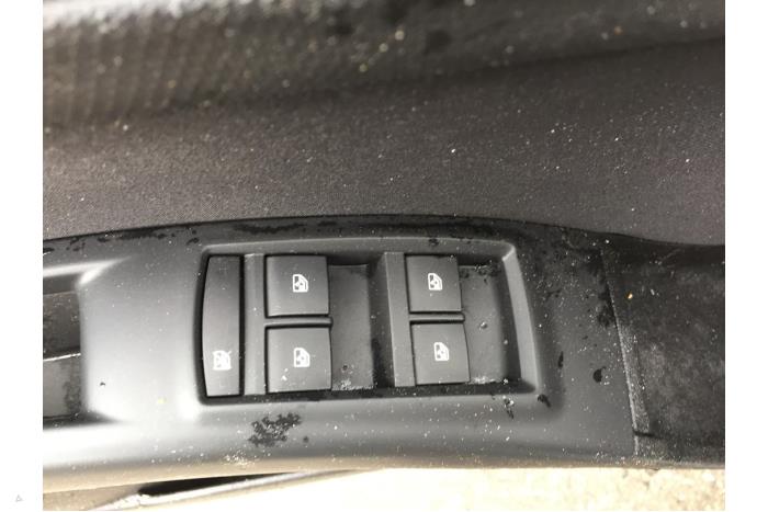 Opel Meriva 1.4 Turbo 16V ecoFLEX Sloopvoertuig (2016, Wit, Zilver)