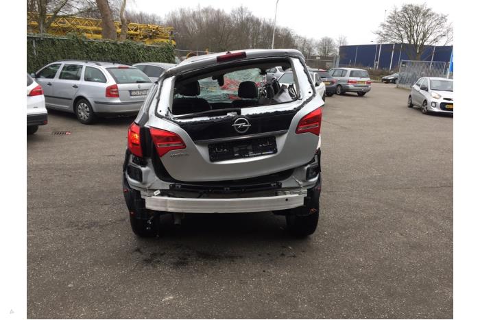 Opel Meriva 1.4 Turbo 16V ecoFLEX Sloopvoertuig (2016, Wit, Zilver)