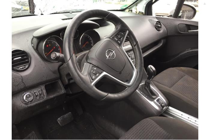 Opel Meriva 1.4 Turbo 16V ecoFLEX Sloopvoertuig (2016, Wit, Zilver)