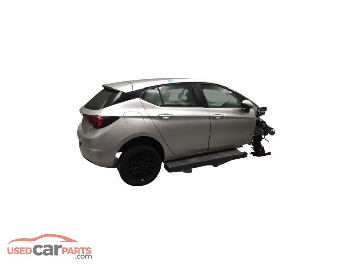 Opel Astra K 1.0 SIDI Turbo 12V Sloopvoertuig (2017, Metallic, Zilver)