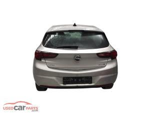 Opel Astra K 1.0 SIDI Turbo 12V Sloopvoertuig (2017, Metallic, Zilver)