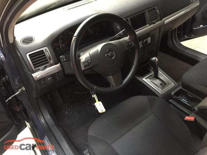 Opel Signum 3.0 CDTI V6 24V Sloopvoertuig (2006, Grijs)