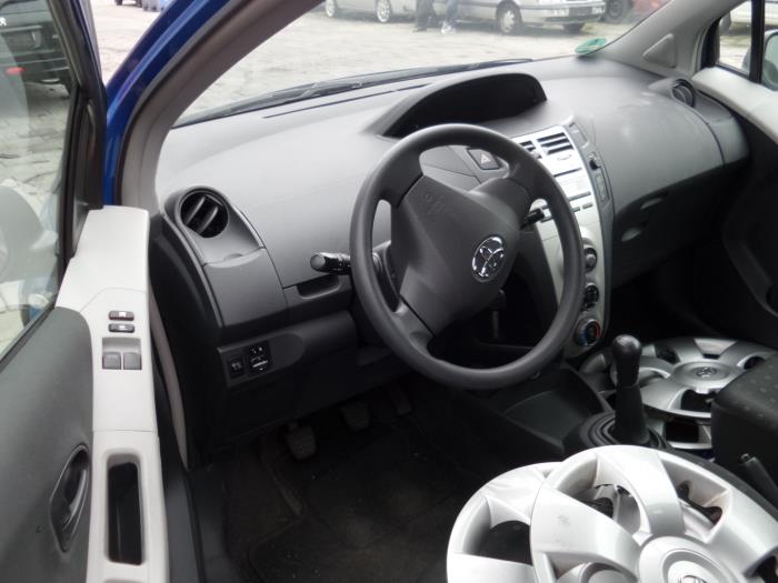 Toyota Yaris Sloopvoertuig (2007, Blauw)