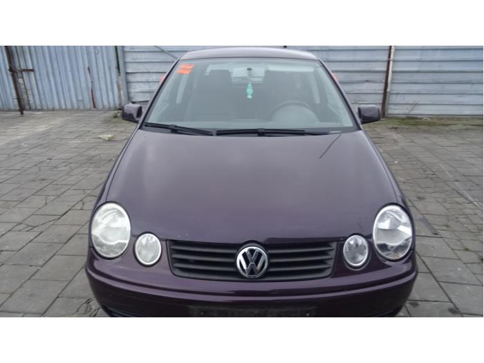 Volkswagen Polo IV 1.4 16V Paars)