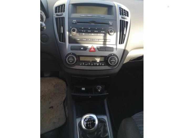 Kia Pro cee'd 1.6 CRDi 16V Sloopvoertuig (2008, Grijs)