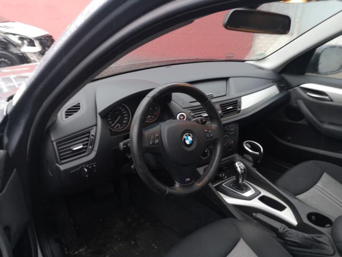 BMW X1 sDrive 20i 2.0 16V Twin Power Turbo Sloopvoertuig (2011, Grijs)