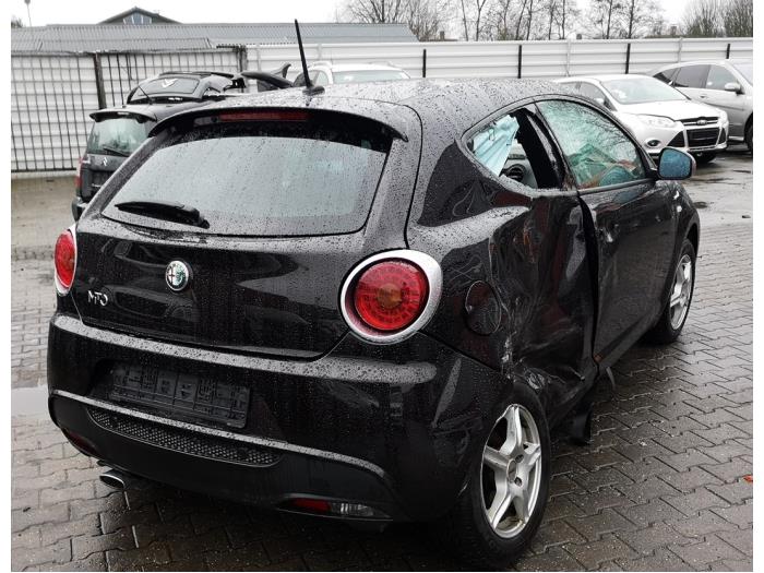 Alfa Romeo MiTo 1.6 JTDm 16V Sloopvoertuig (2014, Zwart, Bruin)