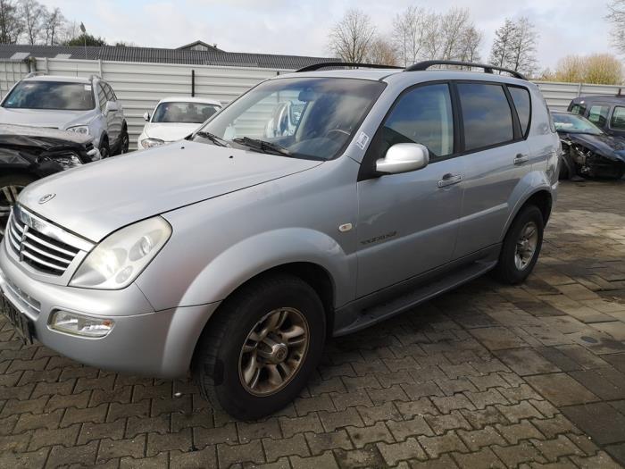 Ssang Yong Rexton 2.7 Xdi RX/RJ 270 16V Sloopvoertuig (2006, Zilver)