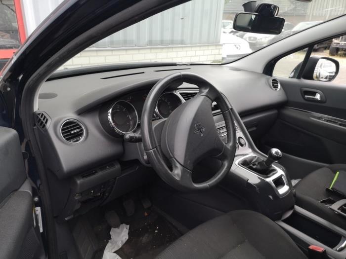 Peugeot 5008 I 1.6 VTI 16V Sloopvoertuig (2010, Blauw)